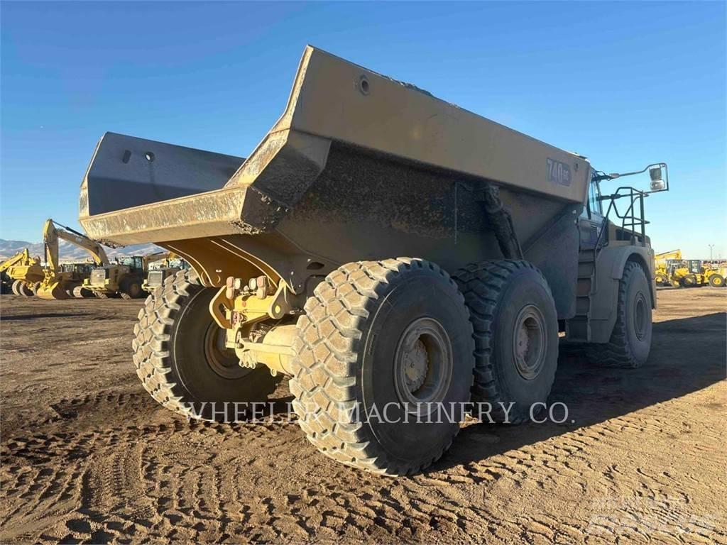 CAT 740 GC Belden kirma kaya kamyonu
