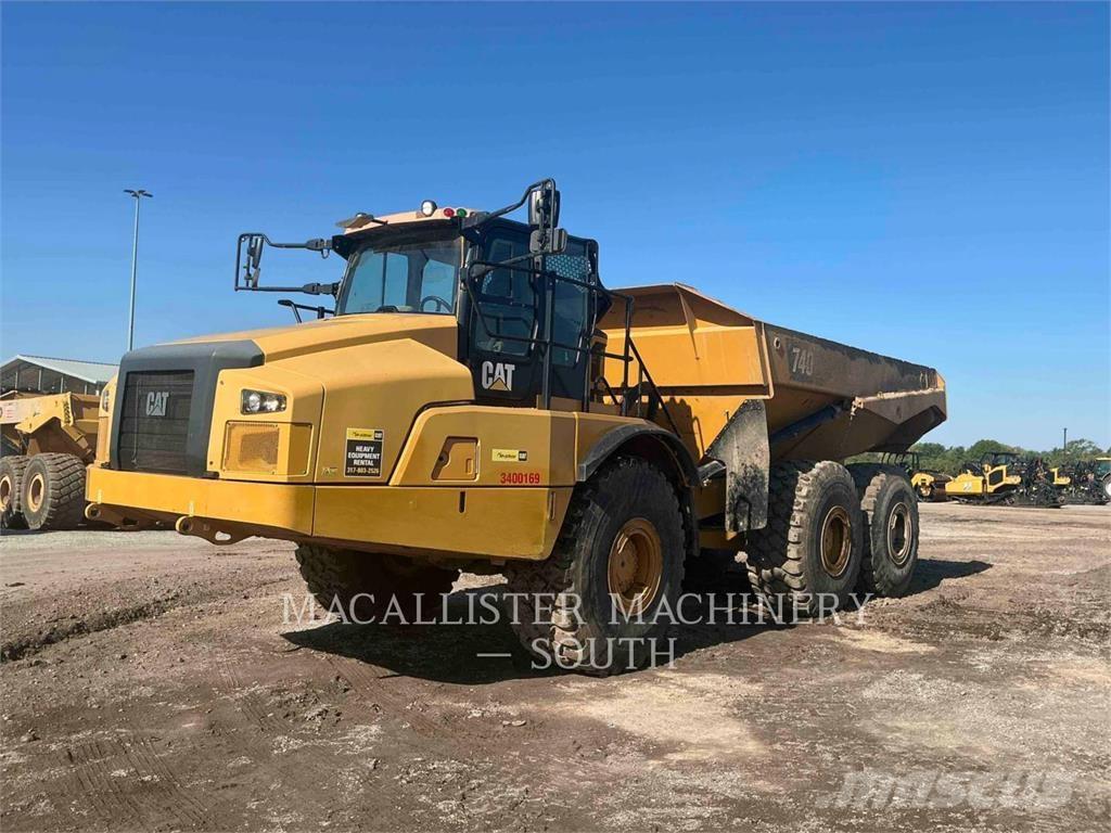 CAT 740 GC Belden kirma kaya kamyonu
