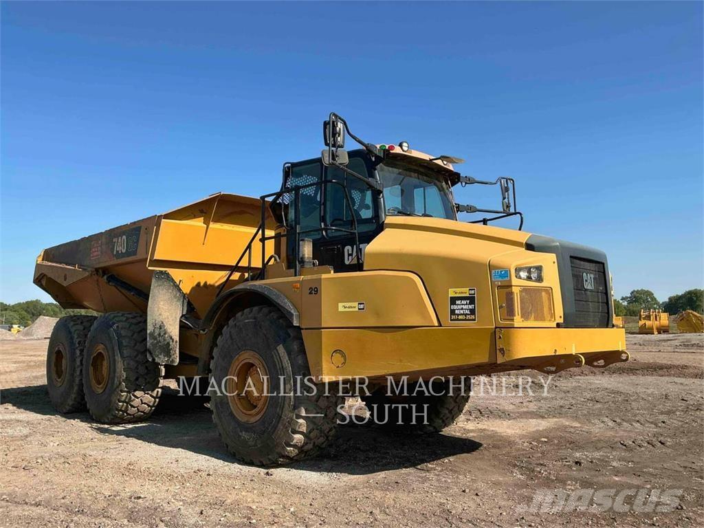 CAT 740 GC Belden kirma kaya kamyonu
