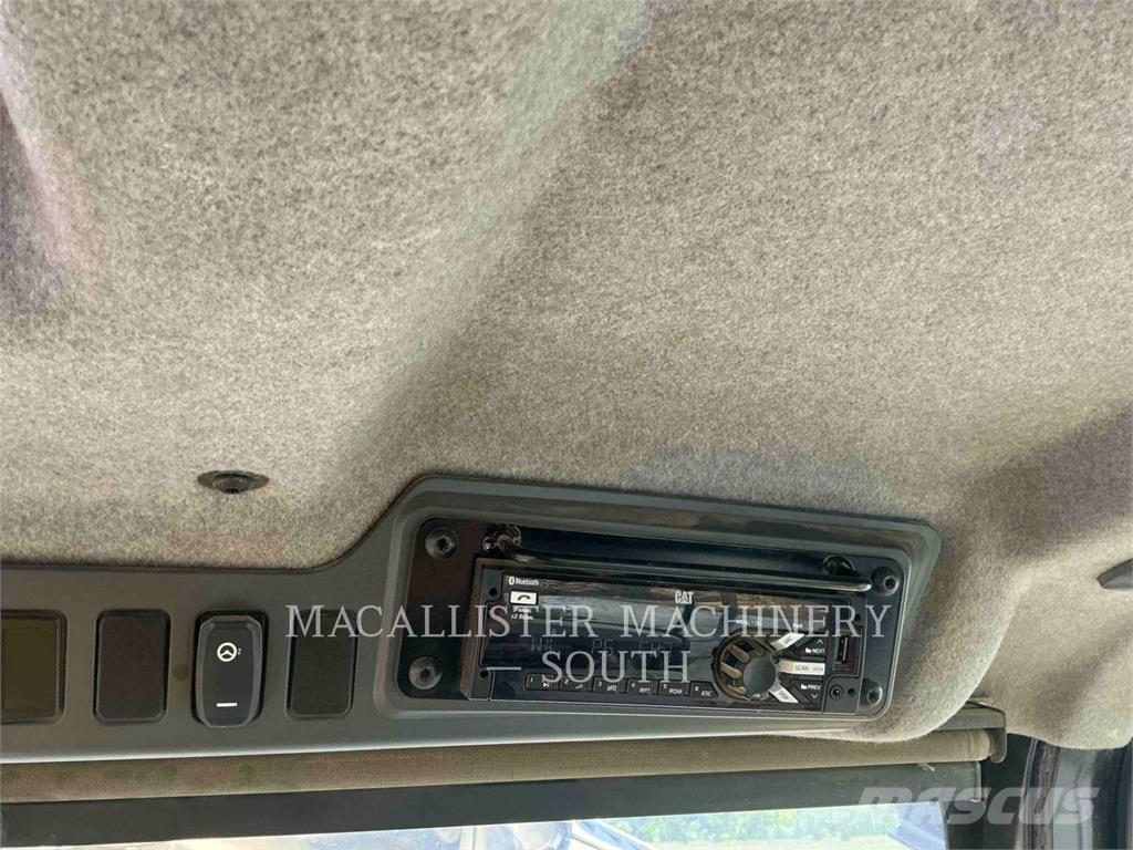 CAT 740 GC Belden kirma kaya kamyonu