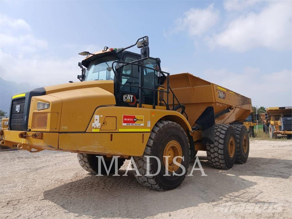 CAT 740 GC Belden kirma kaya kamyonu