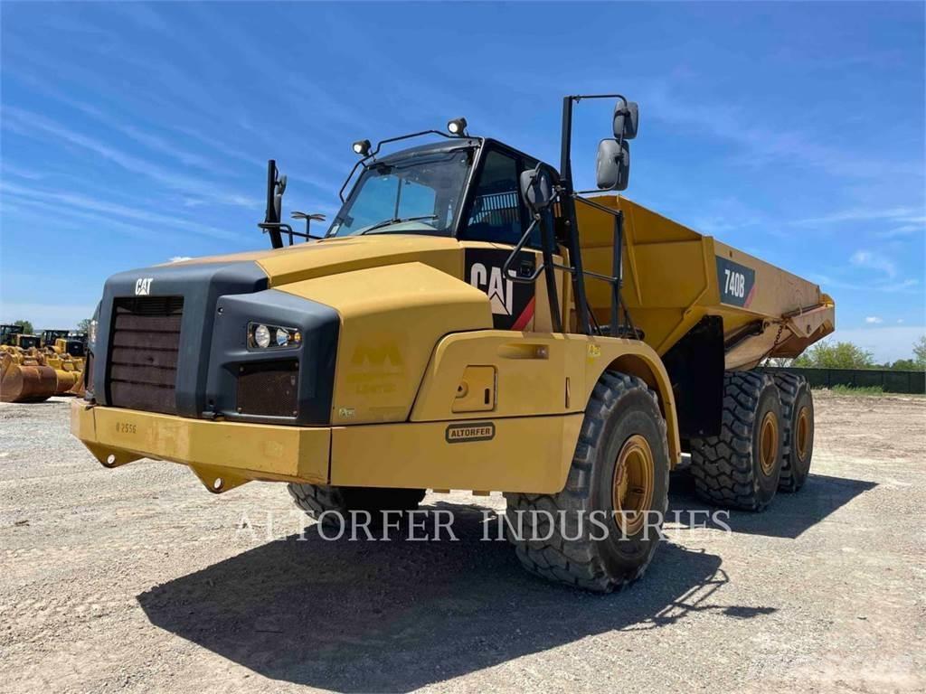 CAT 740B Belden kirma kaya kamyonu