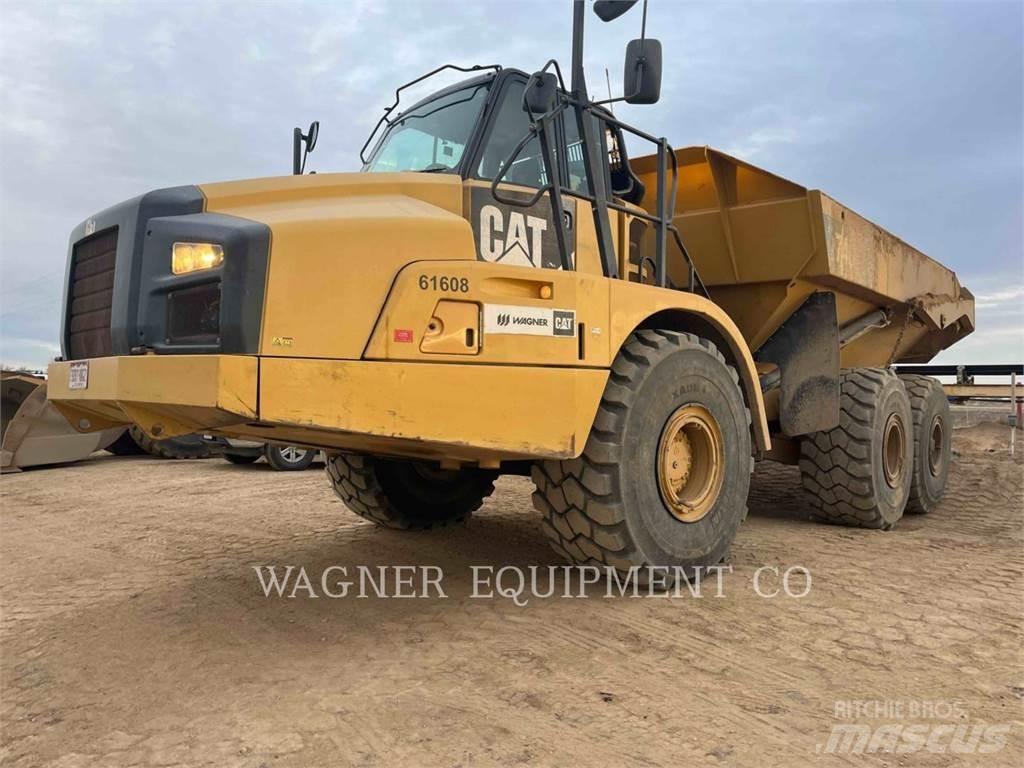 CAT 740B Belden kirma kaya kamyonu