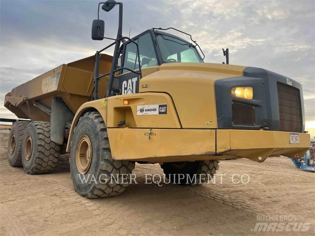 CAT 740B Belden kirma kaya kamyonu