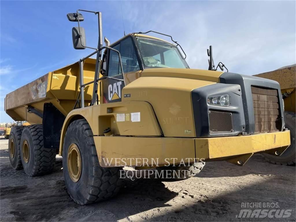 CAT 740B Belden kirma kaya kamyonu