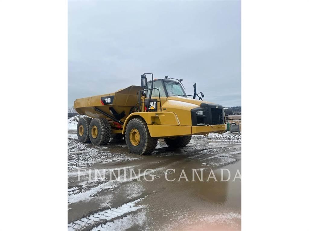 CAT 740B Belden kirma kaya kamyonu