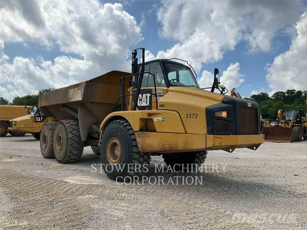 CAT 740B Belden kirma kaya kamyonu