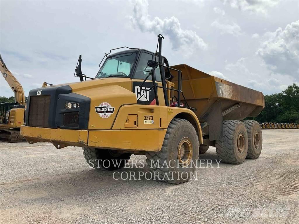 CAT 740B Belden kirma kaya kamyonu