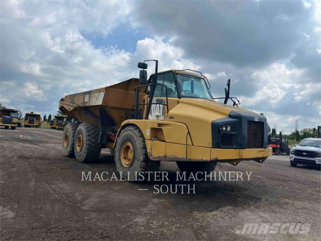CAT 740B Belden kirma kaya kamyonu