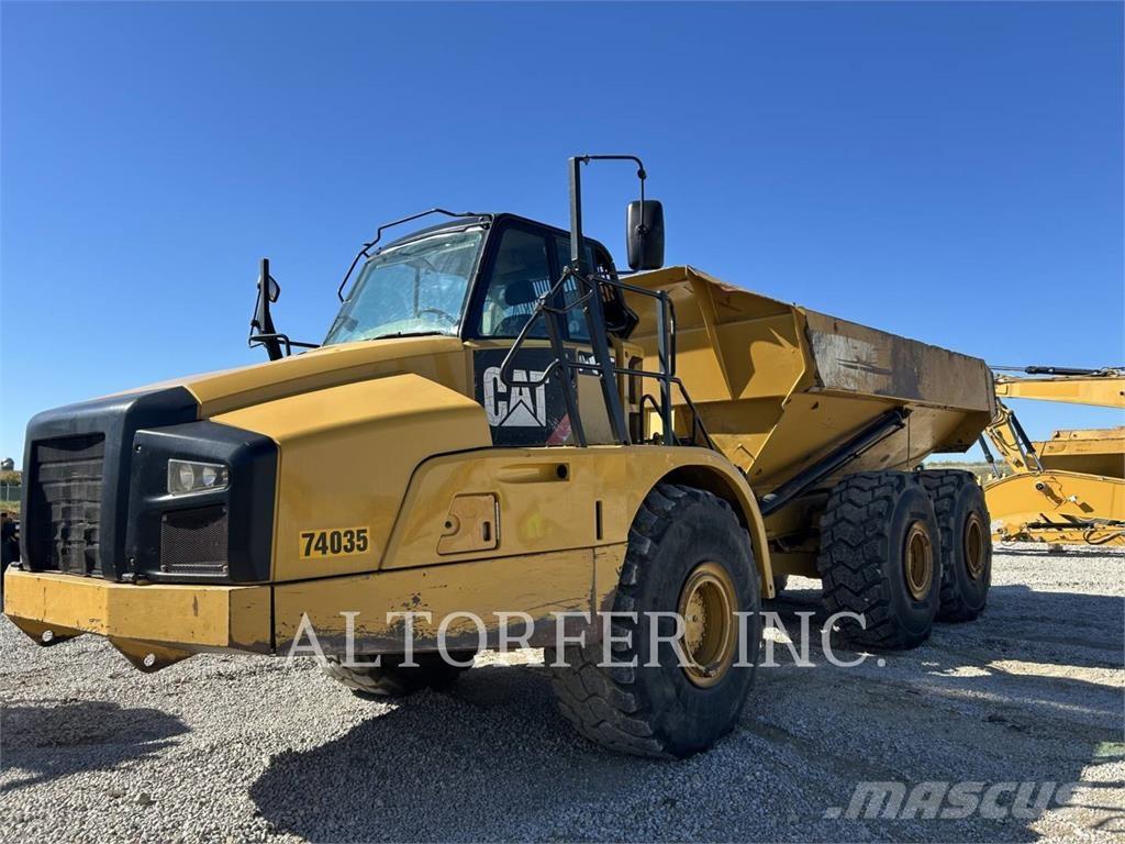 CAT 740B Belden kirma kaya kamyonu