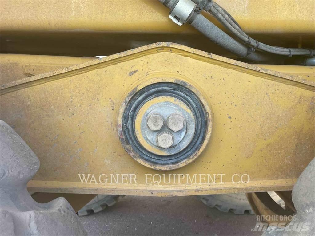 CAT 740B WT Su tankerleri