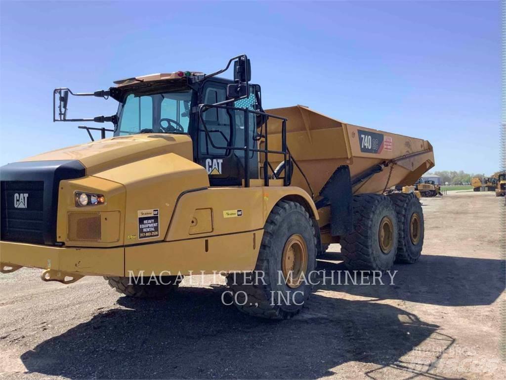 CAT 740GC Belden kirma kaya kamyonu