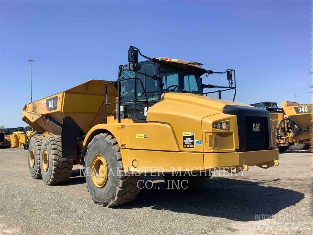 CAT 740GC Belden kirma kaya kamyonu
