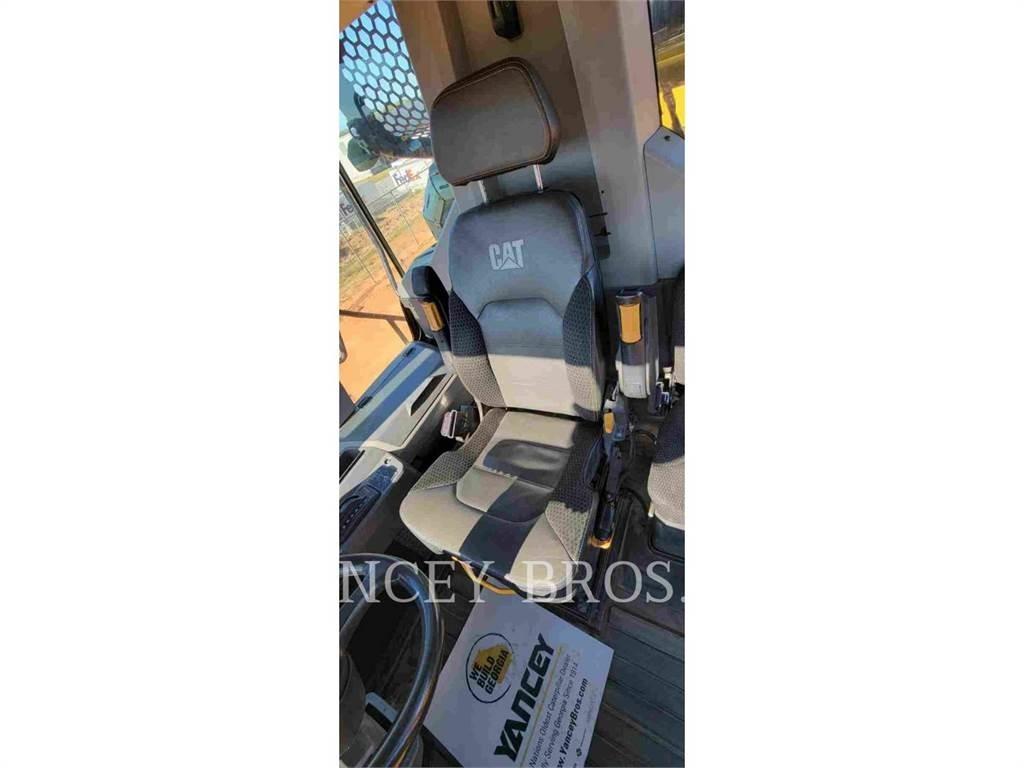 CAT 740GC Belden kirma kaya kamyonu