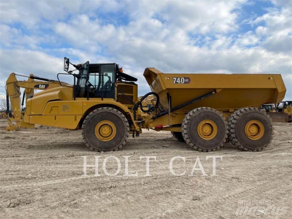 CAT 740GC Belden kirma kaya kamyonu