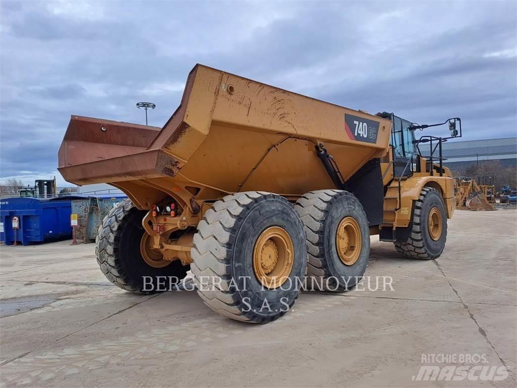 CAT 740GC Belden kirma kaya kamyonu