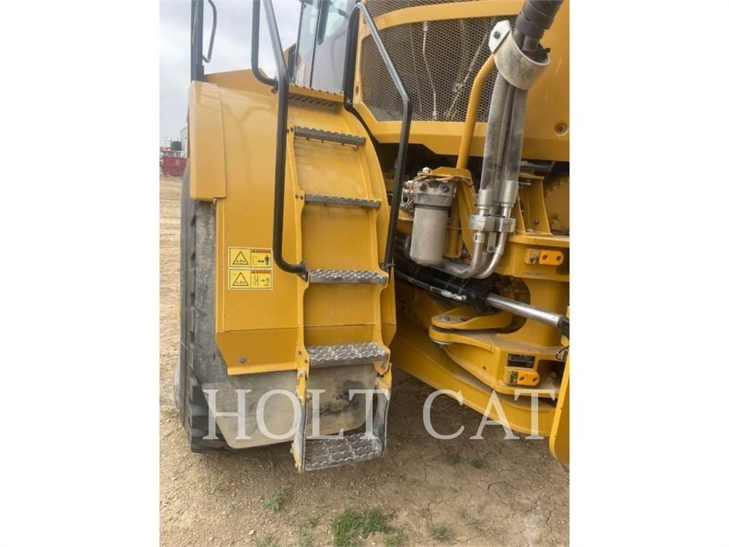 CAT 740GC Belden kirma kaya kamyonu