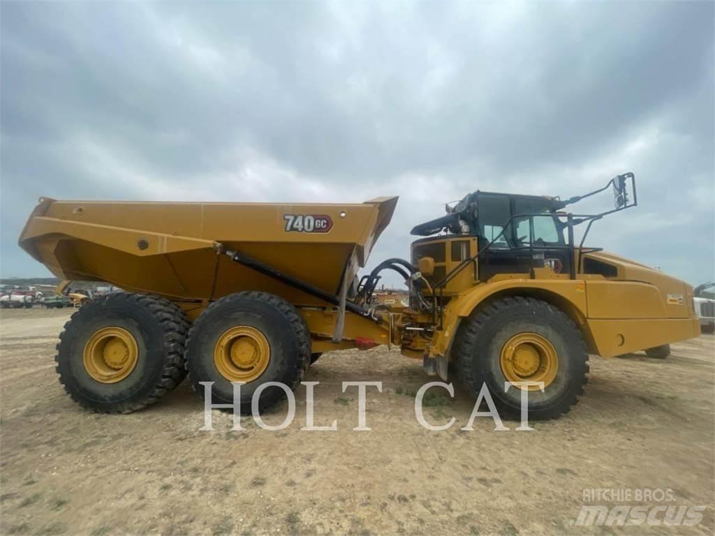 CAT 740GC Belden kirma kaya kamyonu
