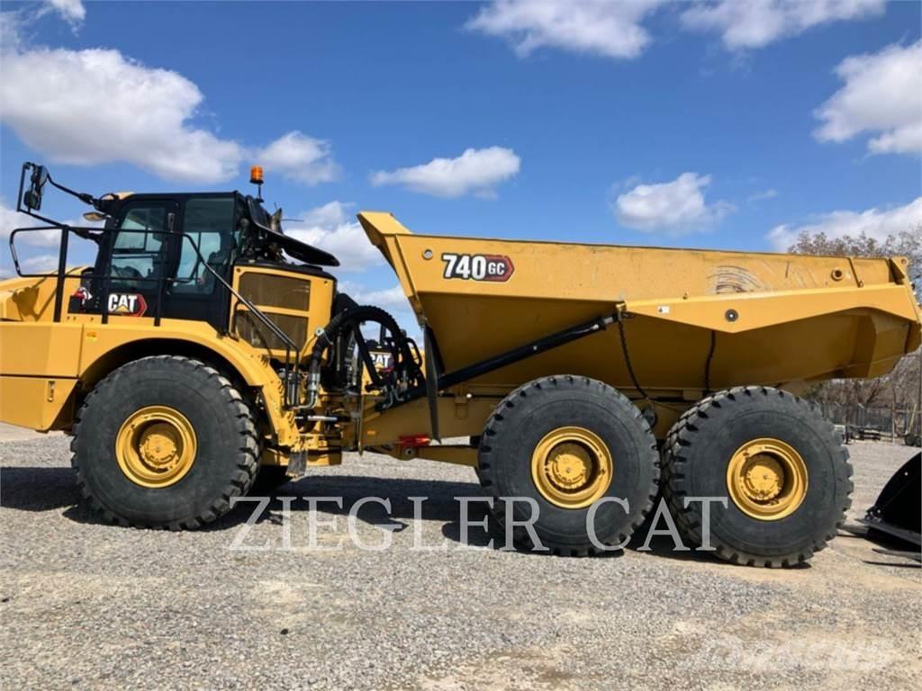 CAT 740GC Belden kirma kaya kamyonu