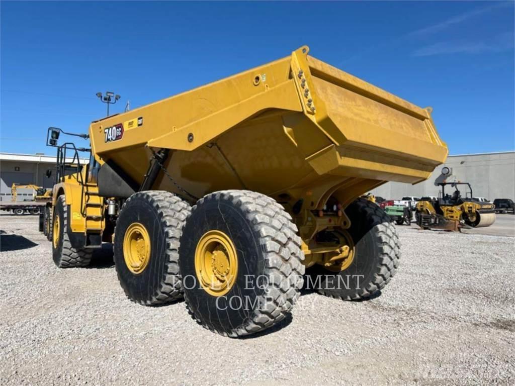 CAT 740GC-04 Belden kirma kaya kamyonu