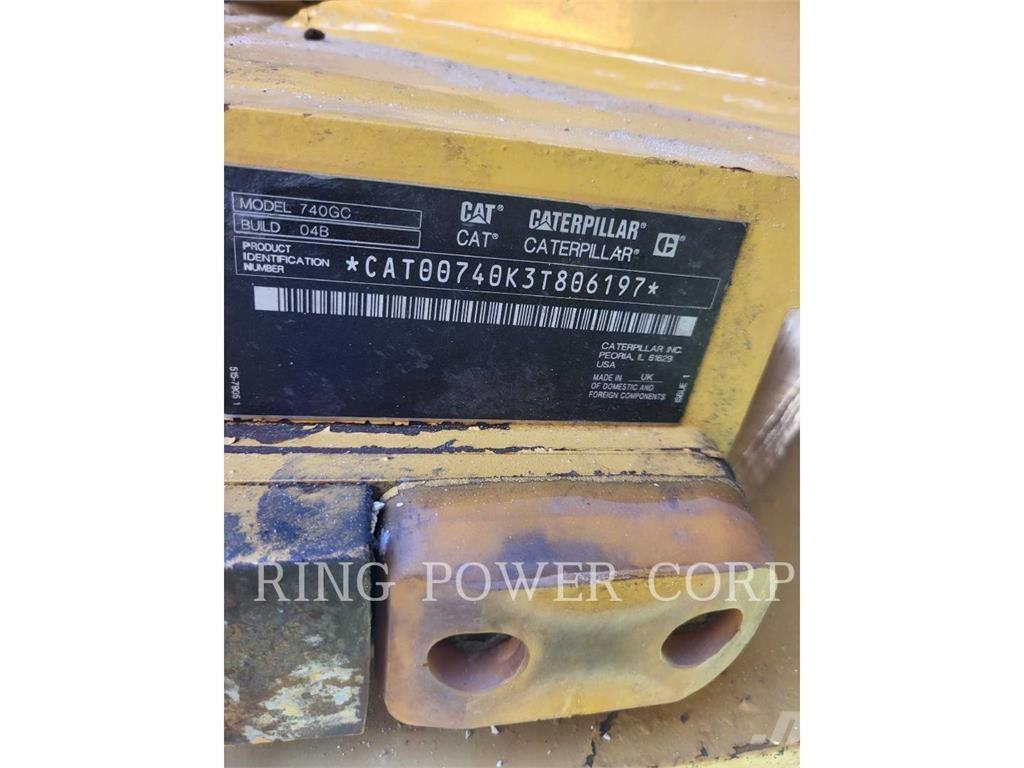 CAT 740GCTG Belden kirma kaya kamyonu