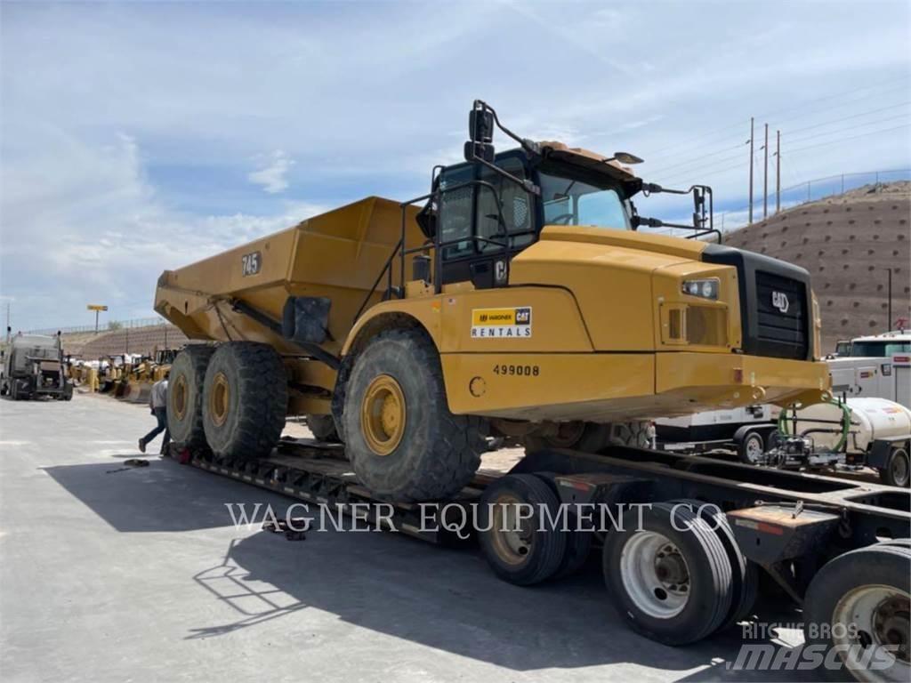 CAT 745 Belden kirma kaya kamyonu