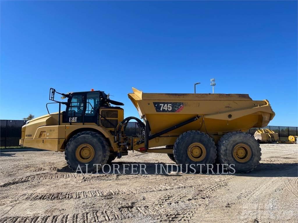 CAT 745 Belden kirma kaya kamyonu