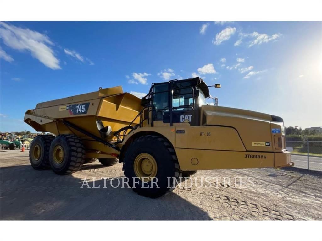 CAT 745 Belden kirma kaya kamyonu