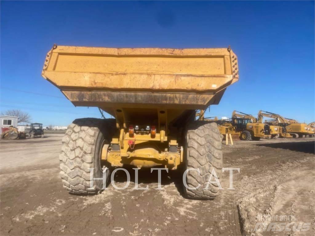 CAT 745 Belden kirma kaya kamyonu