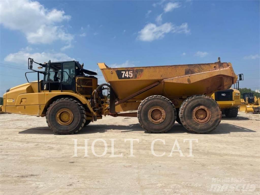 CAT 745 Belden kirma kaya kamyonu