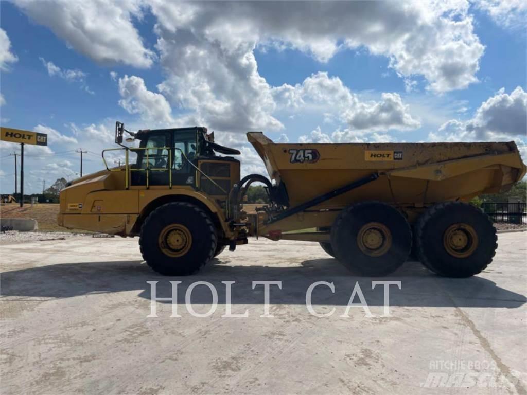 CAT 745 Belden kirma kaya kamyonu