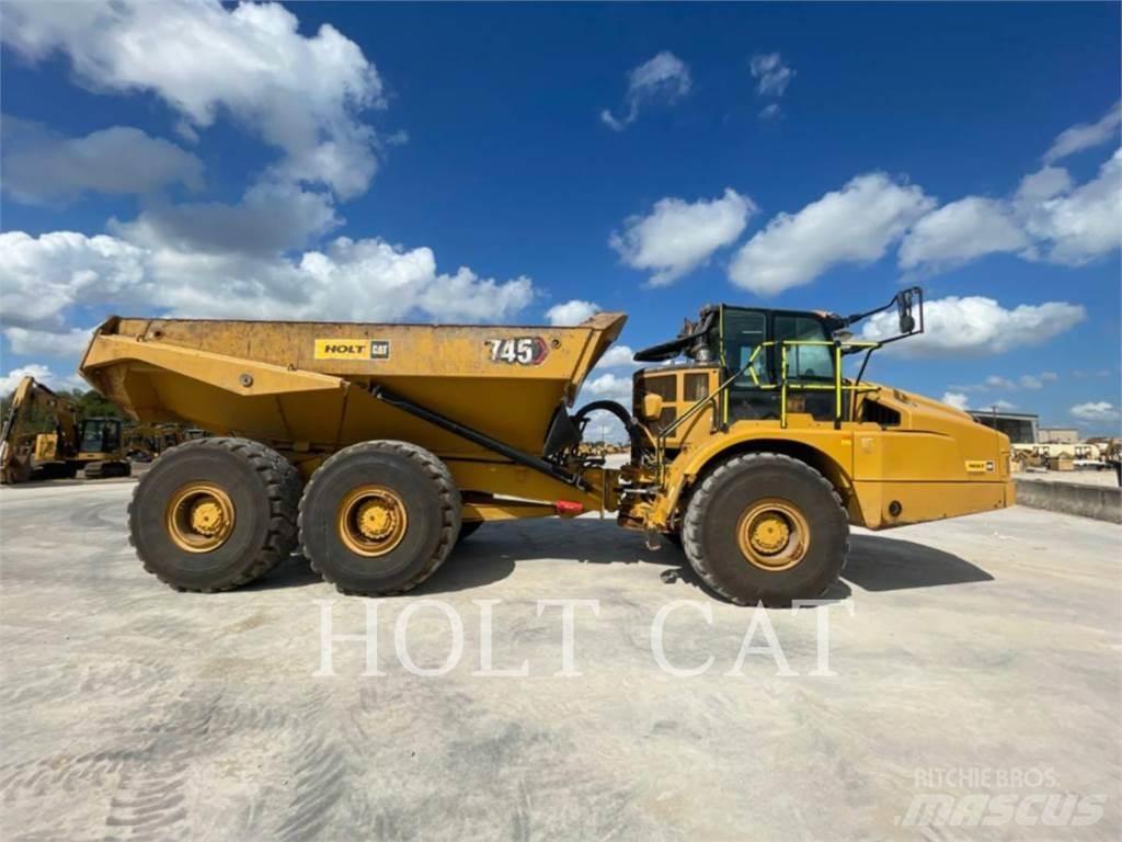CAT 745 Belden kirma kaya kamyonu