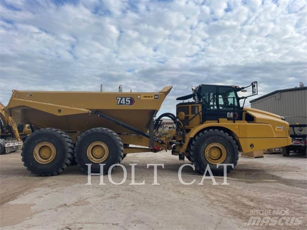 CAT 745 Belden kirma kaya kamyonu