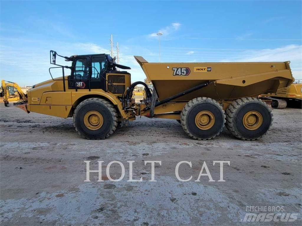 CAT 745 Belden kirma kaya kamyonu