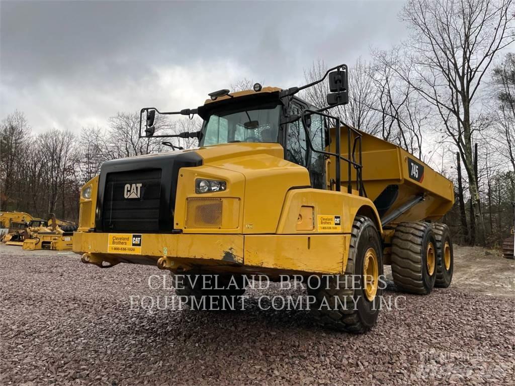CAT 745 Belden kirma kaya kamyonu
