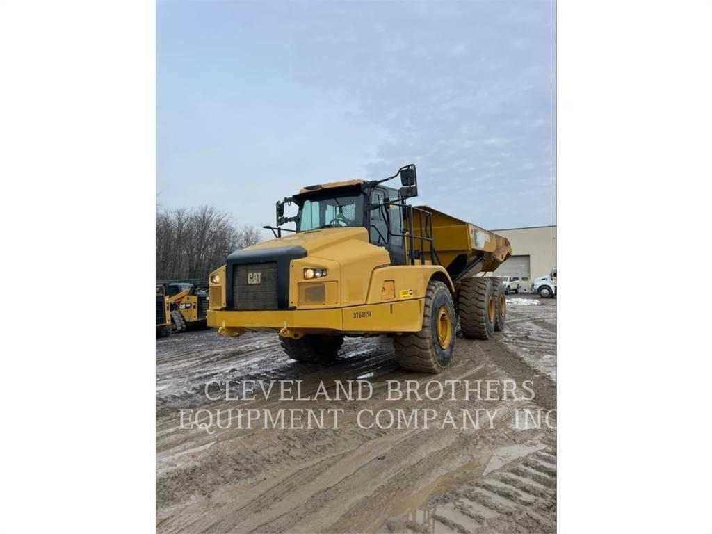CAT 745 Belden kirma kaya kamyonu