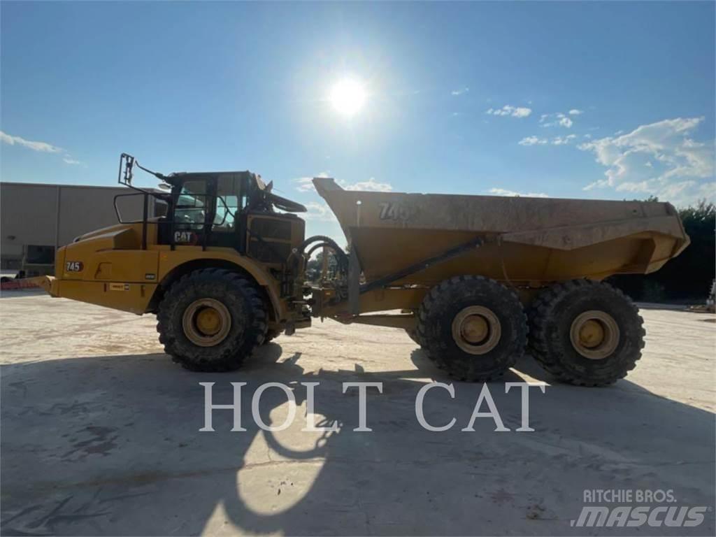 CAT 745 Belden kirma kaya kamyonu