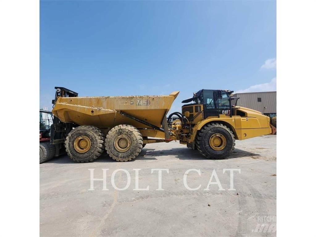 CAT 745 Belden kirma kaya kamyonu
