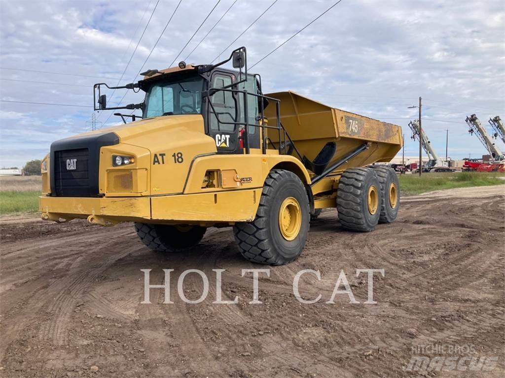 CAT 745 Belden kirma kaya kamyonu