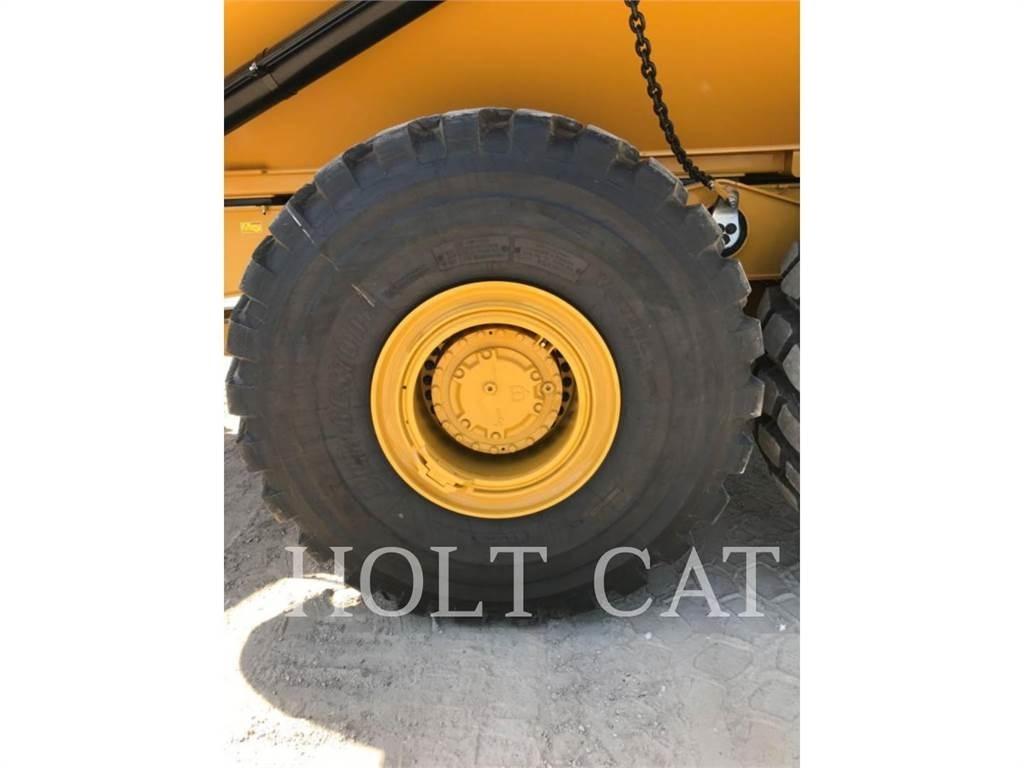 CAT 745 Belden kirma kaya kamyonu