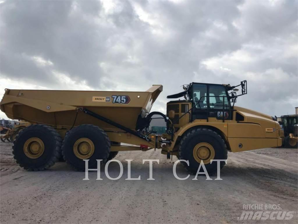 CAT 745 Belden kirma kaya kamyonu