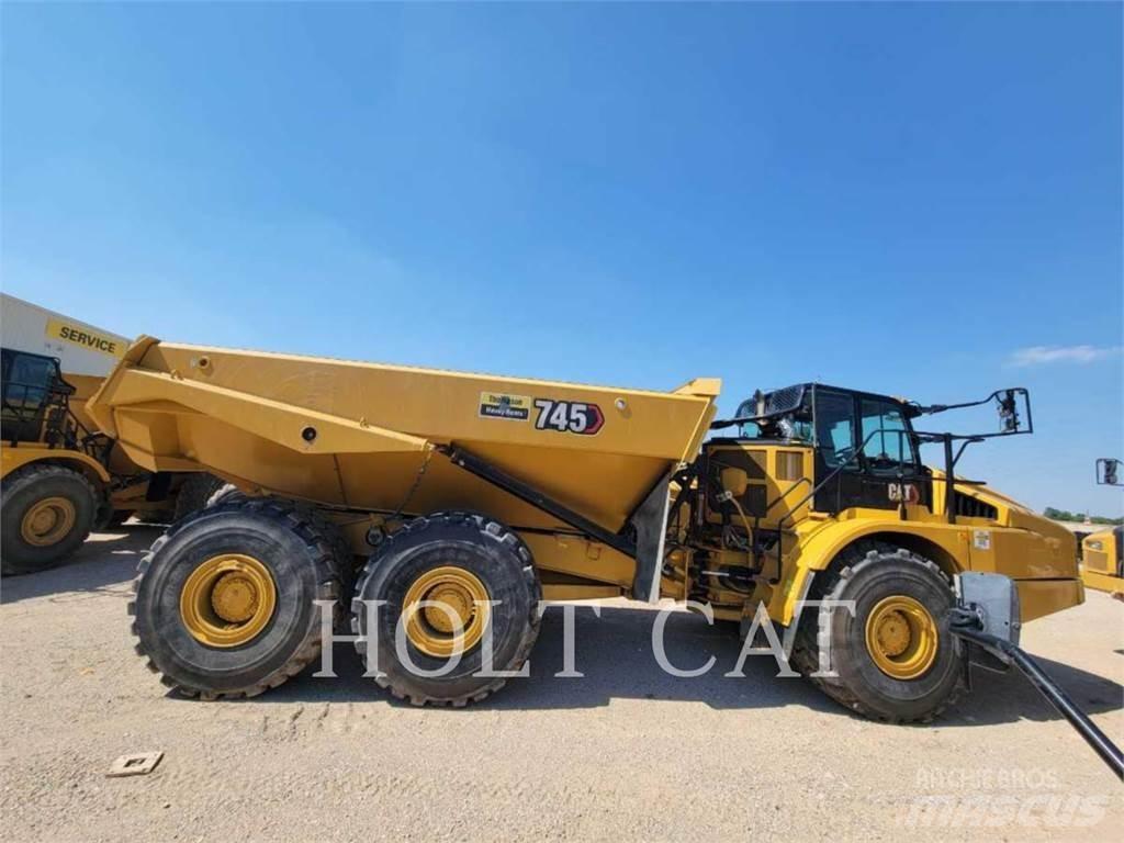 CAT 745 Belden kirma kaya kamyonu