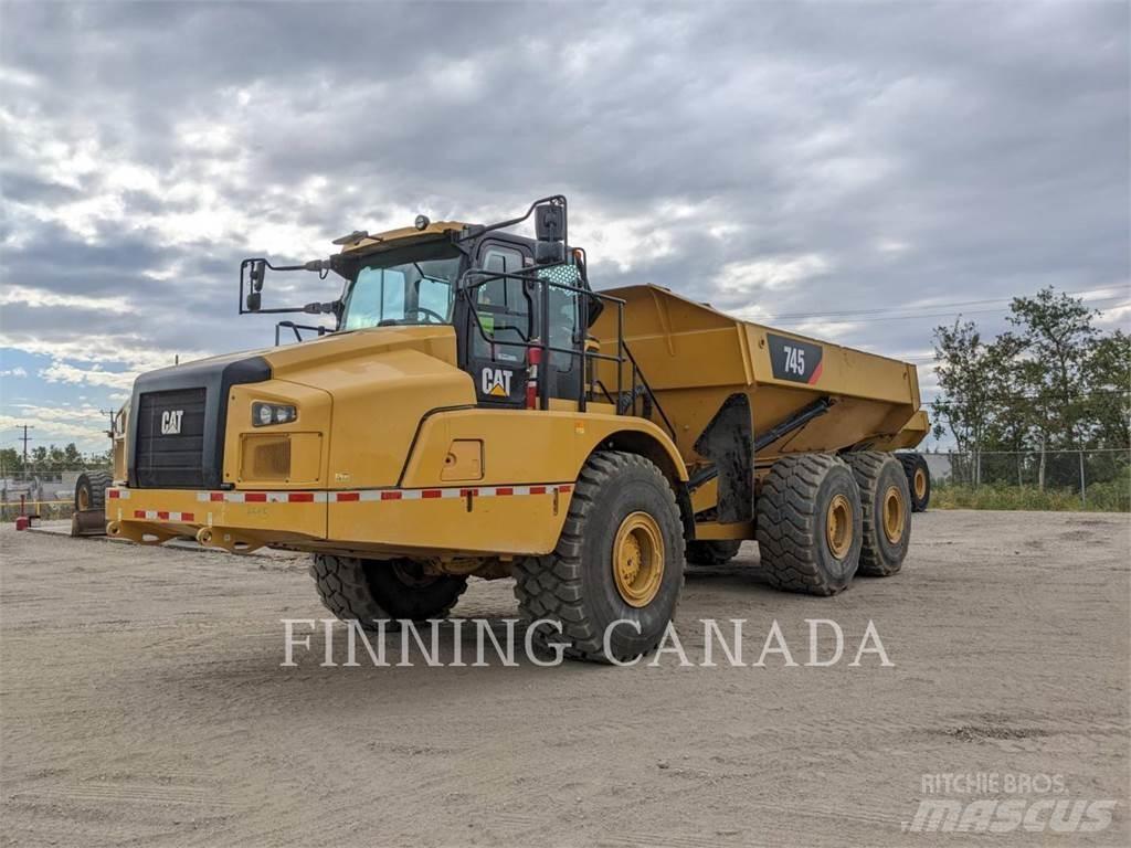 CAT 745 Belden kirma kaya kamyonu