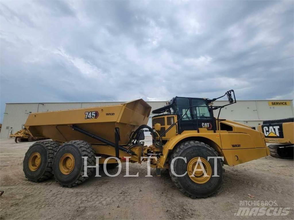 CAT 745 Belden kirma kaya kamyonu