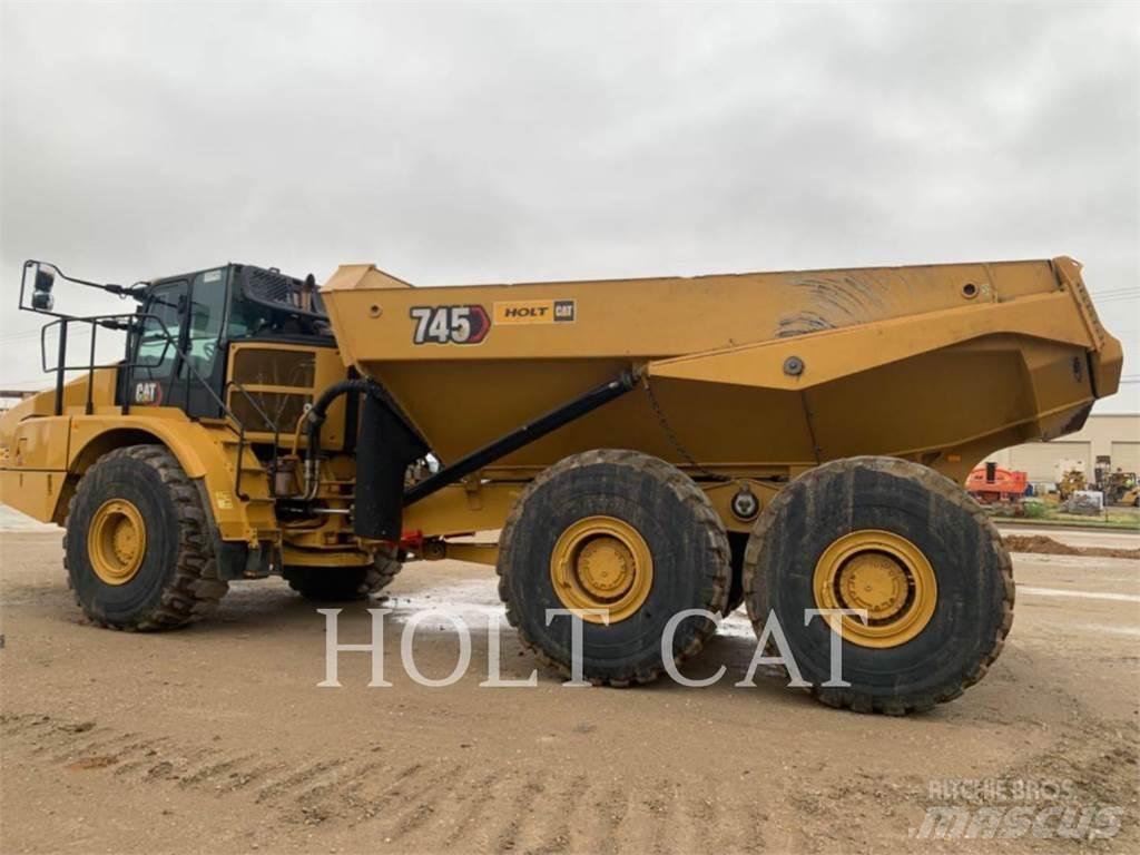 CAT 745 Belden kirma kaya kamyonu