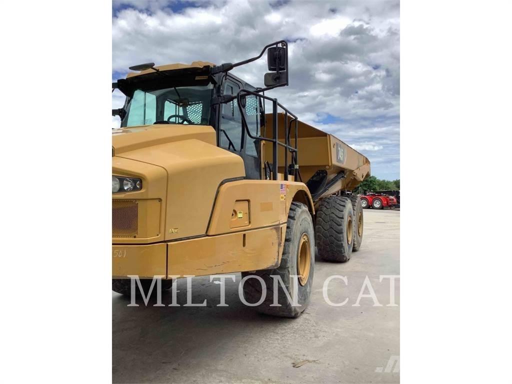 CAT 745 Belden kirma kaya kamyonu