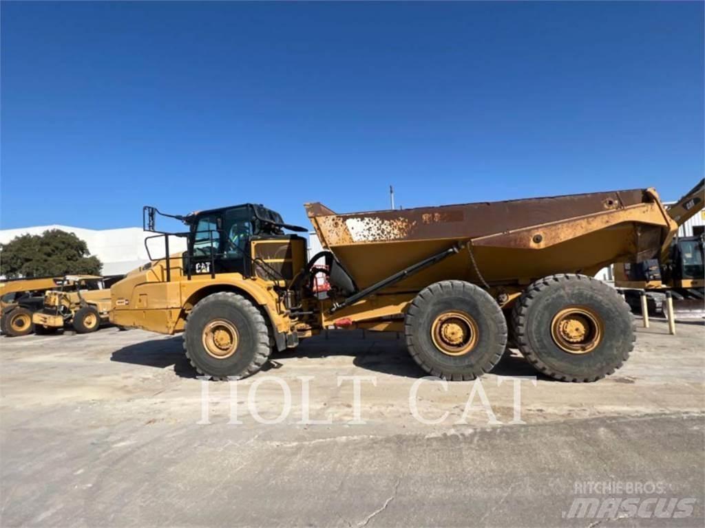 CAT 745 Belden kirma kaya kamyonu