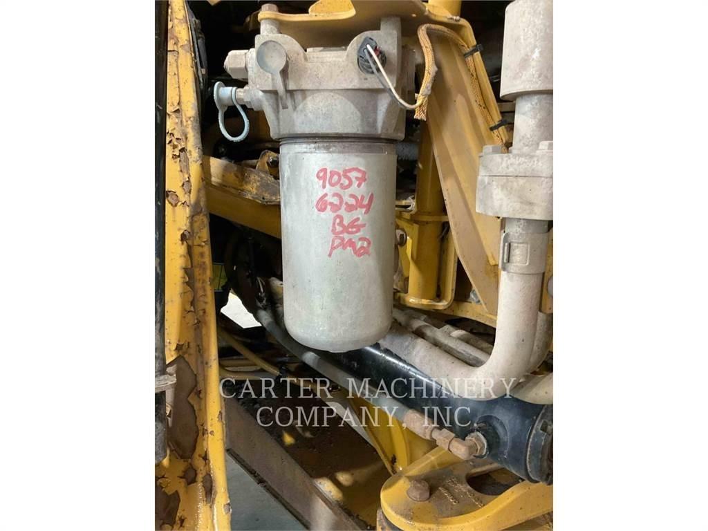 CAT 745 Belden kirma kaya kamyonu