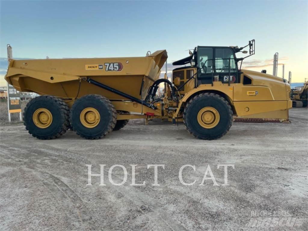 CAT 745 Belden kirma kaya kamyonu
