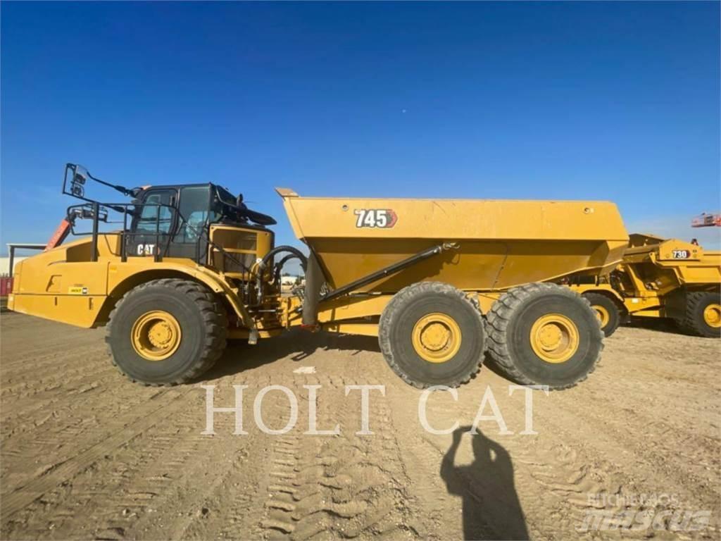 CAT 745 Belden kirma kaya kamyonu